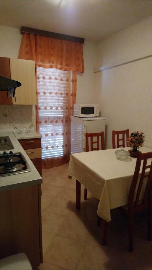 Tar-Vabriga Apartman Dino מראה חיצוני תמונה